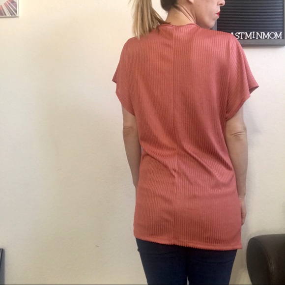 ‼️Metallic PEACH knotted Top Size Small ‼️ - Picture 6 of 8